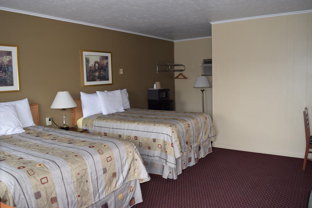 Economy Inn Taylorville 外观 照片