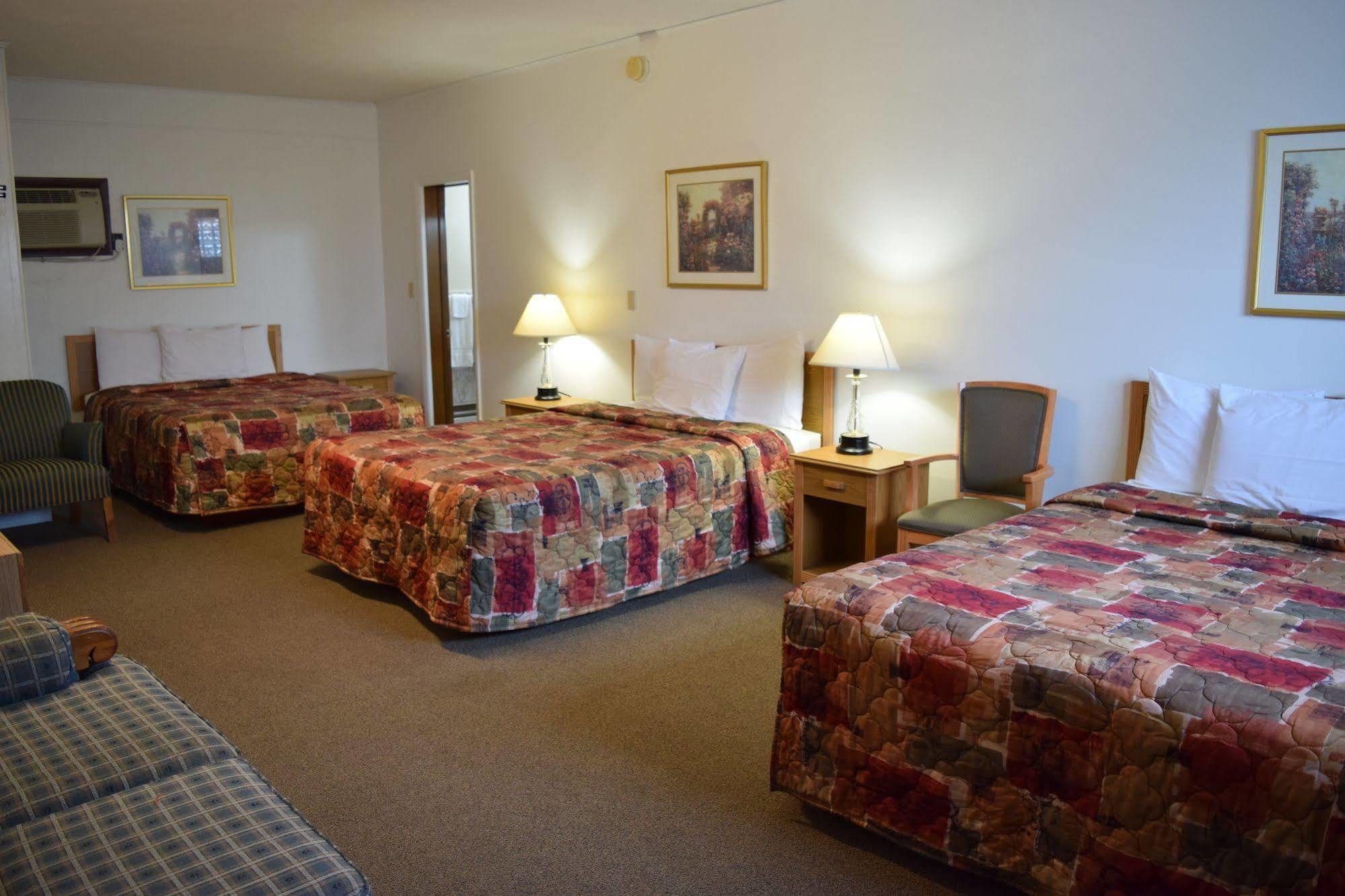 Economy Inn Taylorville 外观 照片