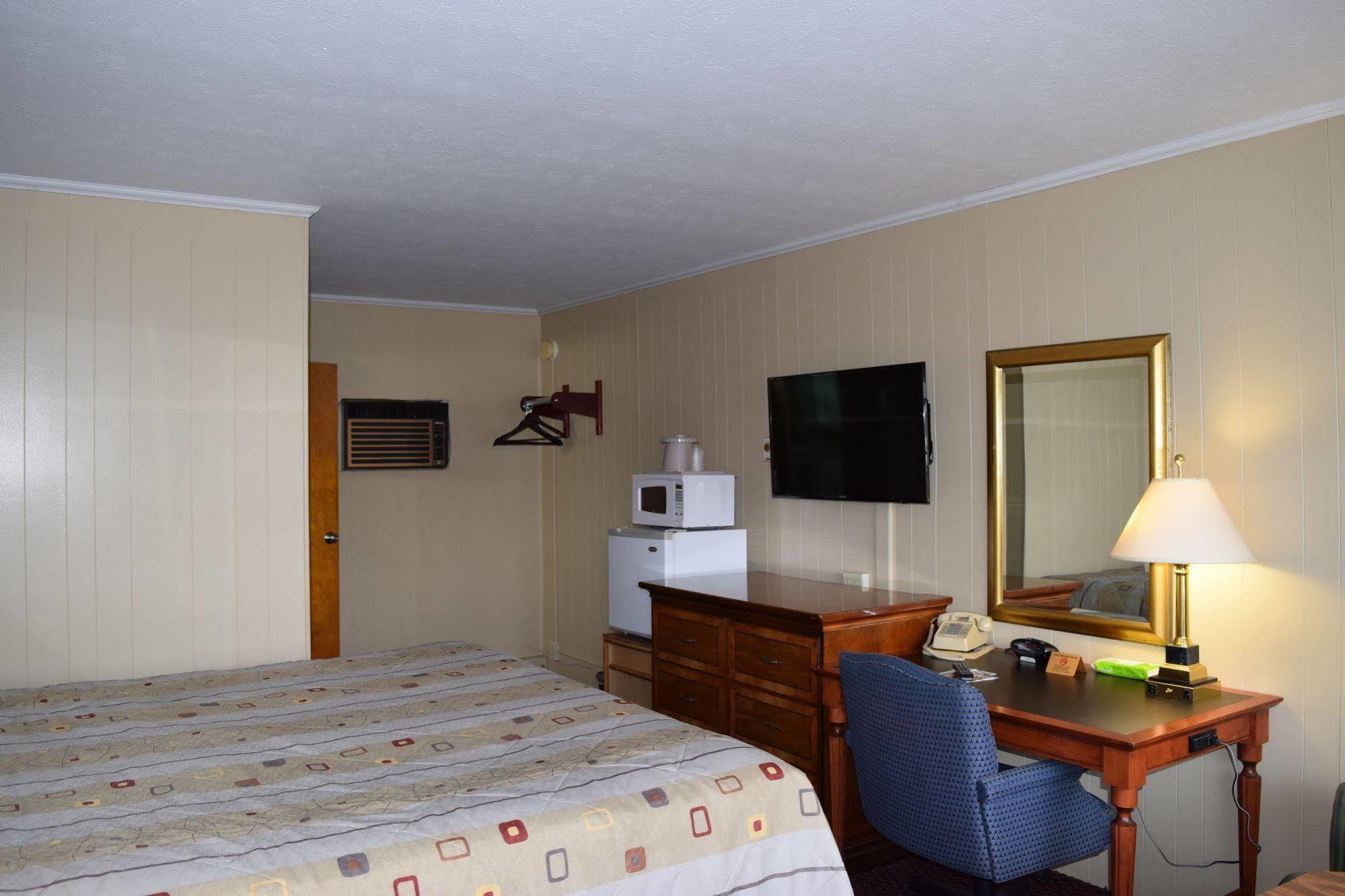 Economy Inn Taylorville 外观 照片