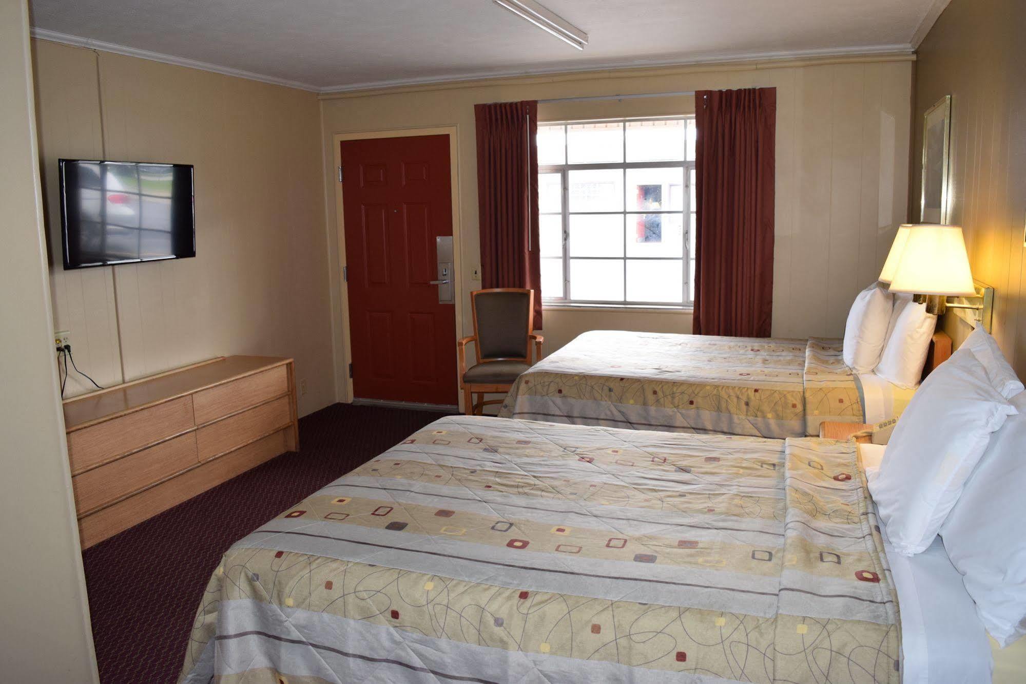 Economy Inn Taylorville 外观 照片