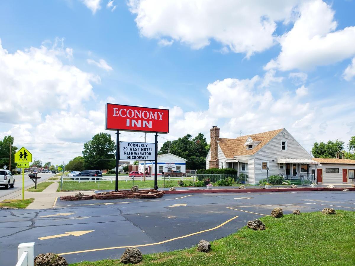 Economy Inn Taylorville 外观 照片